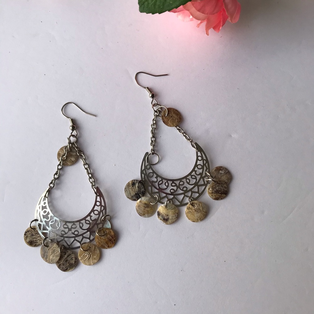 Dangling shell disk silver boho chic drop earrings